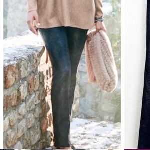 Soft Surroundings Charlize Ponte Python Reptile Print straight leg Black…